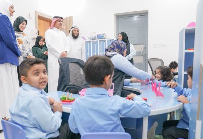 العصفور يؤكد أهمية الشراكة المجتمعية وتضافر الجهود لرعاية وتدريب وحماية وتأهيل ذوي العزيمة
