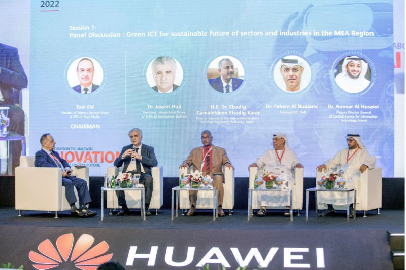رئيس “الذكاء الاصطناعي” يناقش إمكانات التقنيات التحويلية ودورها بالتنمية المستدامة