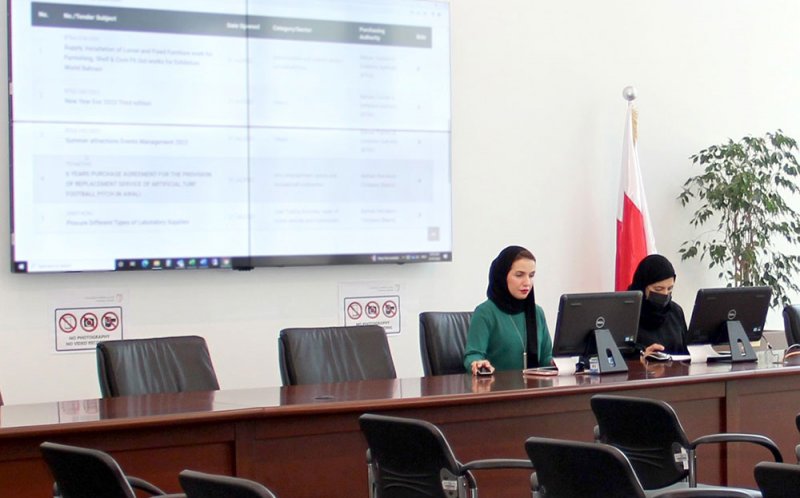 مجلس المناقصات يفتح مظاريف 121 عطاءً لعدد 25 مناقصة مطروحة من 12 متصرفة