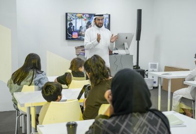 "الشارقة السينمائي الدولي" يُعرّف زواره على مراحل الإنتاج السينمائي ورسم شخصيات المانغا والأنمي