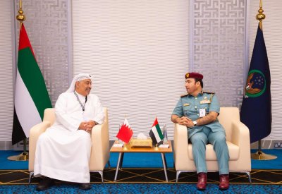 معالي وكيل وزارة الداخلية يلتقي المفتش العام بوزارة الداخلية بدولة الإمارات
