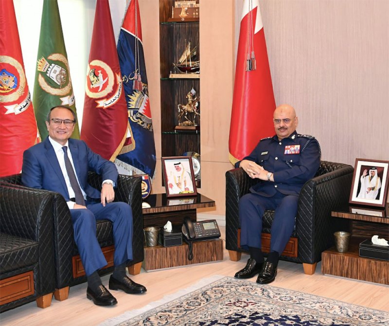 رئيس الأمن العام يبحث التعاون الأمني مع السفير الصيني لدى المملكة