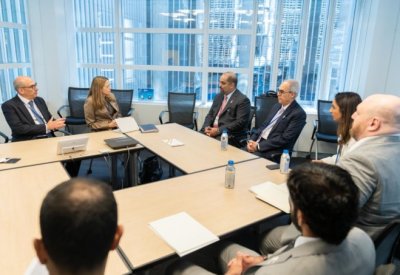 تطوير الخدمات المالية والمصرفية وتهيئة البيئة الداعمة لنمو القطاع المالي.. وهذه التفاصيل