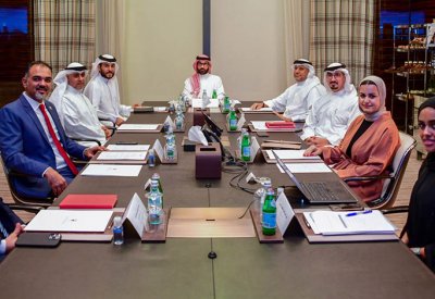 تمكين الشباب في القطاعين العام والخاص وادماج احتياجاتهم