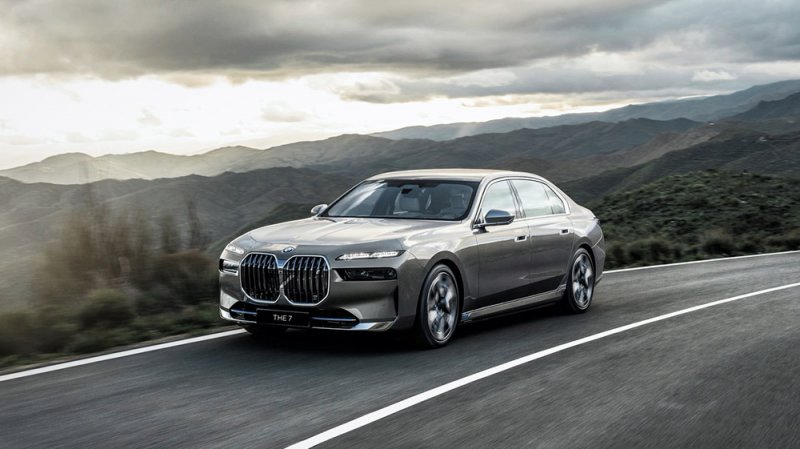 السيارات الأوروبية تتيح الحجز المسبق على  BMW الفئة السابعة