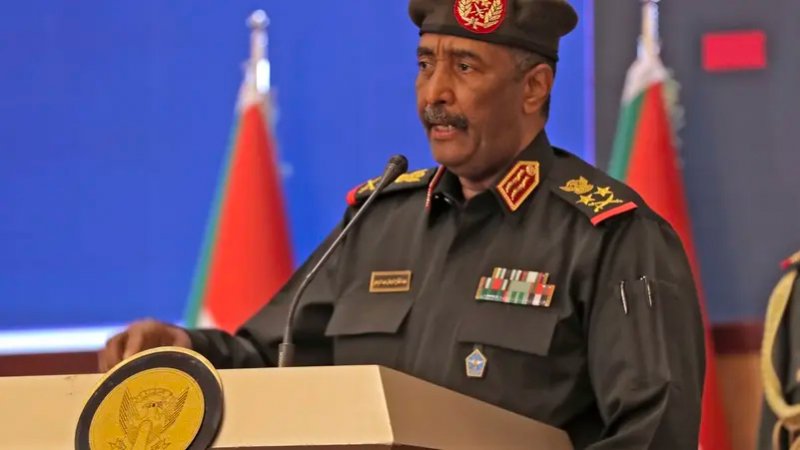 البرهان: العسكر والمدنيون قدموا تنازلات واقتربنا من الحل