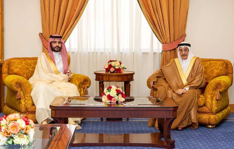 الشيخ خالد بن عبد الله يؤكد عمق العلاقات البحرينية السعودية وينوه بمسارات العمل الثنائي