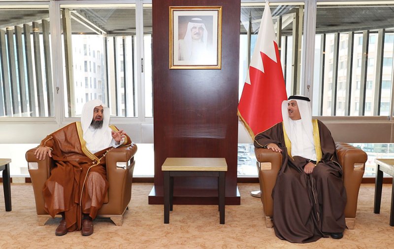 وزير العدل يستقبل وكيل الشؤون الإسلامية بالمملكة العربية السعودية 