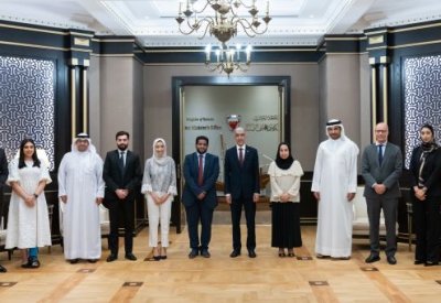 وزير الأشغال يلتقي منتسبي برنامج رئيس مجلس الوزراء لتنمية الكوادر الحكومية