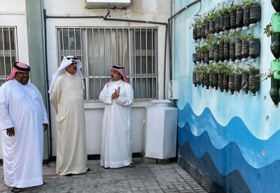 مدرسة سافرة الابتدائية الإعدادية للبنين تستخدم الطاقة الشمسية في عملية الري