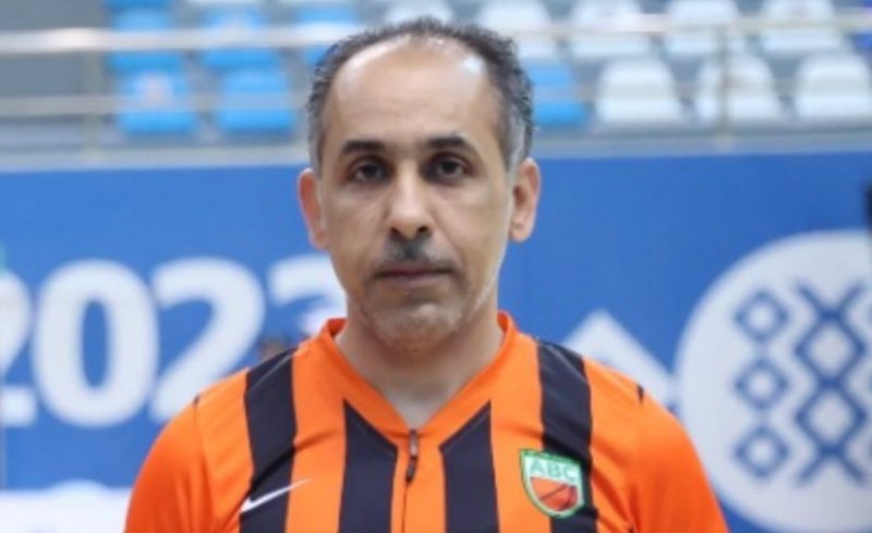 البحريني محمد السلم يُشارك في إدارة نهائي البطولة العربية للأندية لكرة السلة