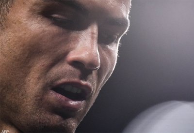 رونالدو يغادر المباراة عبر النفق مبكرا.. وكلام صعب بانتظاره