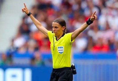 التحكيم النسائي.. سابقة تاريخية في كأس العالم 2022