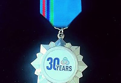 جلالة الملك المعظم يتلقى إصدارا خاصا لجلالته من المدير التنفيذي لمؤتمر التفاعل و إجراءات بناء الثقة في آسيا بمناسبة مرور 30 عاما على اقامة المؤتمر