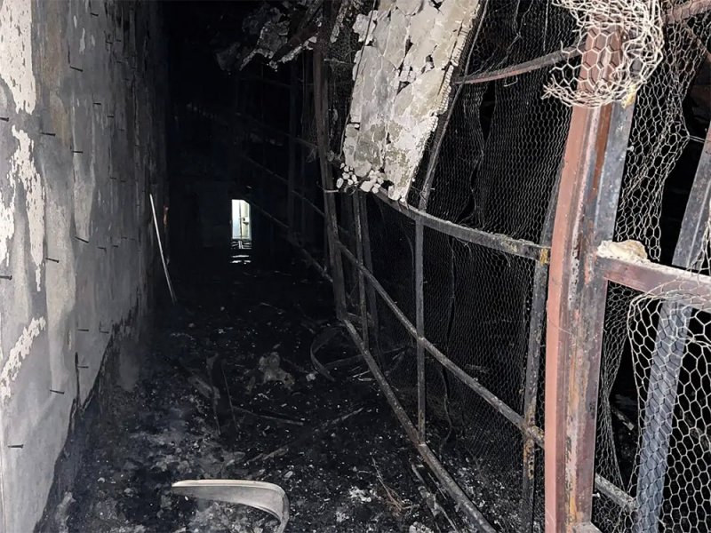 سجين عنبر 8 يروي.. ماذا حدث قبل حريق سجن إيفين بإيران؟!