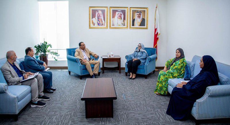 وزيرة الصحة تستقبل وفد من الجمهورية اليمنية لبحث سبل تعزيز التعاون والتنسيق المشترك في المجال الصحي