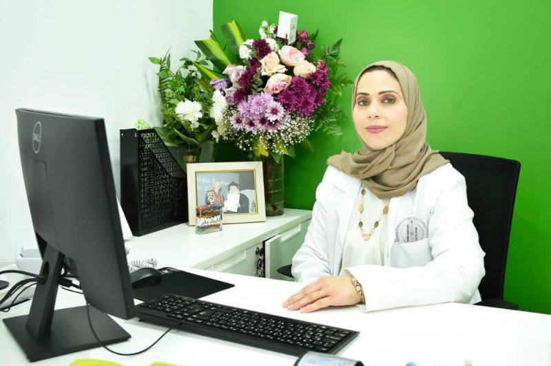 إيمان مطر: "مصابة بالتصلب العصبي والآن أقدم برامج تأهيلية للمرضى"
