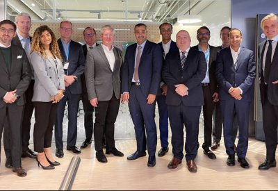 رئيس مجلس إدارة شركة بتلكو يزور ‘Ericsson Imagine Studio’ في السويد