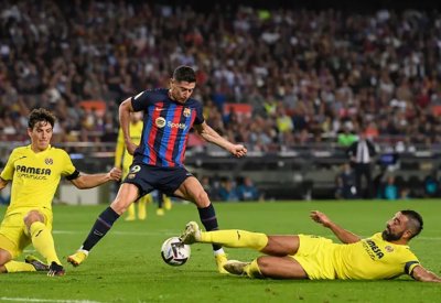 برشلونة يقسو على بلباو ويواصل مطاردة ريال مدريد
