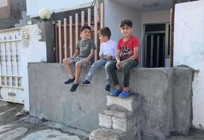 عراقيون يتأهبون للفيضانات بطريقة غريبة