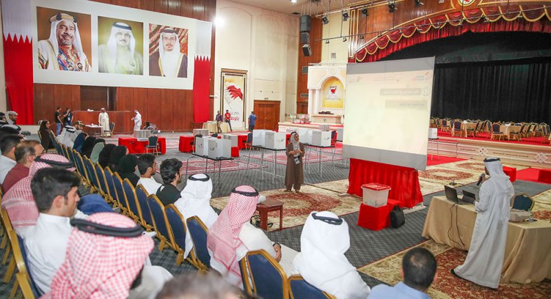 "تنفيذية الانتخابات 2022" تنظم ورش تدريبية  للمتطوعين في تنظيم العملية الانتخابية