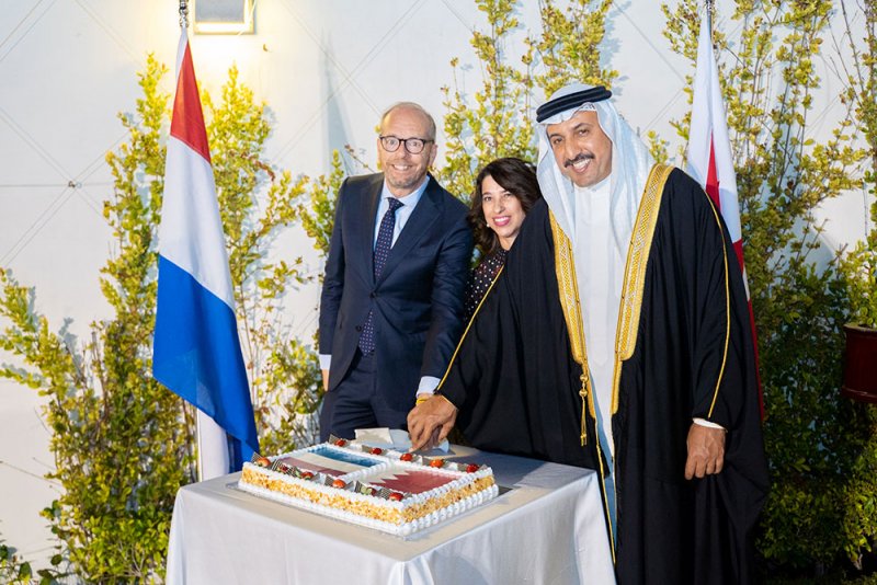 وكيل وزارة الخارجية للشؤون السياسية يشارك في حفل استقبال بمناسبة مرور خمسين عاماً على إقامة العلاقات الدبلوماسية مع هولندا