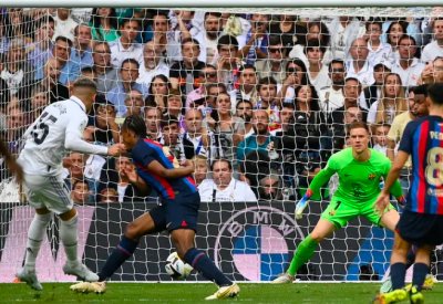 بسبب ريال مدريد وبرشلونة.. أندية إسبانيا تهدد بالإضراب