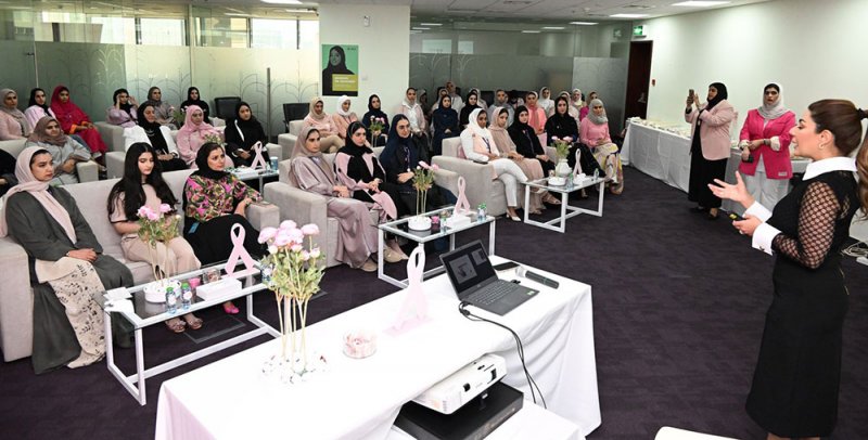 البحرين الإسلامي (BisB) يُنظم فعالية "Think Pink" لموظفيه