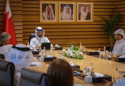 ناصر بن حمد: أبناء الوطن هم قصص النجاح وجنود للعمل المتميز