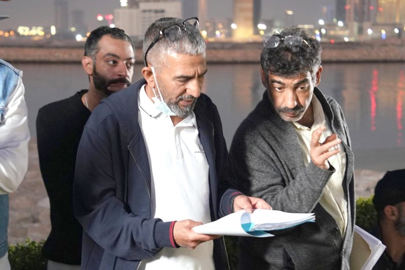 الفنان البحريني يتوسط بين الهواية والاحترافية