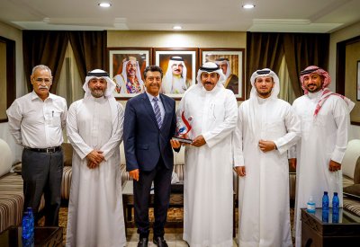 العلوي يستقبل نائب رئيس الاتحاد الرياضي للمدارس والجامعات
