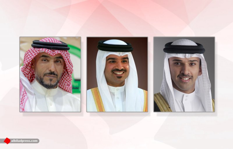 رئيس الاتحاد البحريني لكرة القدم ونائبه يهنئان الدوسري