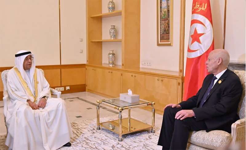 سمو الشيخ محمد بن مبارك آل خليفة يقوم بزيارة فخامة رئيس الجمهورية التونسية الشقيقة بمقر إقامته