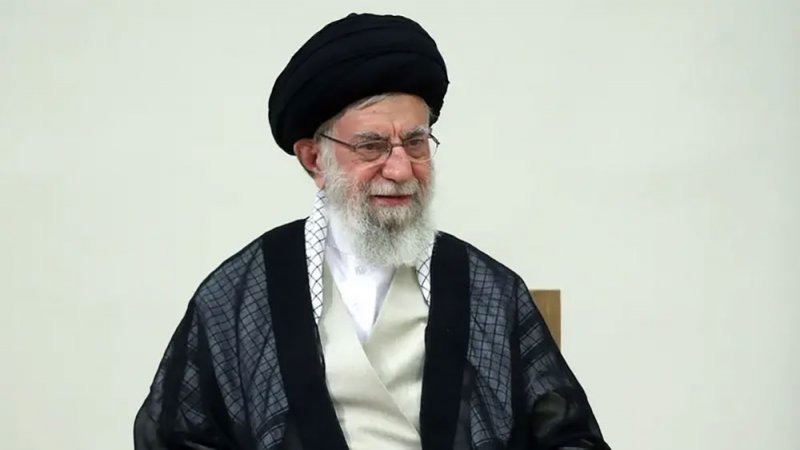 مجدداً.. خامنئي يتهم واشنطن بدعم الاحتجاجات في إيران