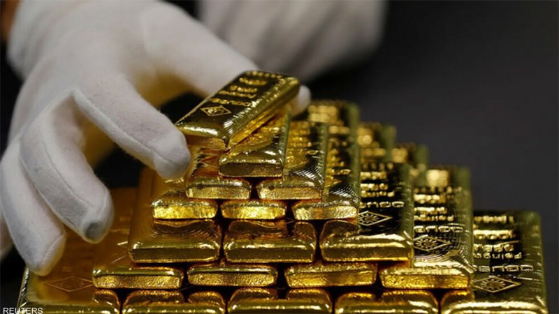 تصريحات باول تحبط آمال مستثمري الذهب وتهبط بالأسعار