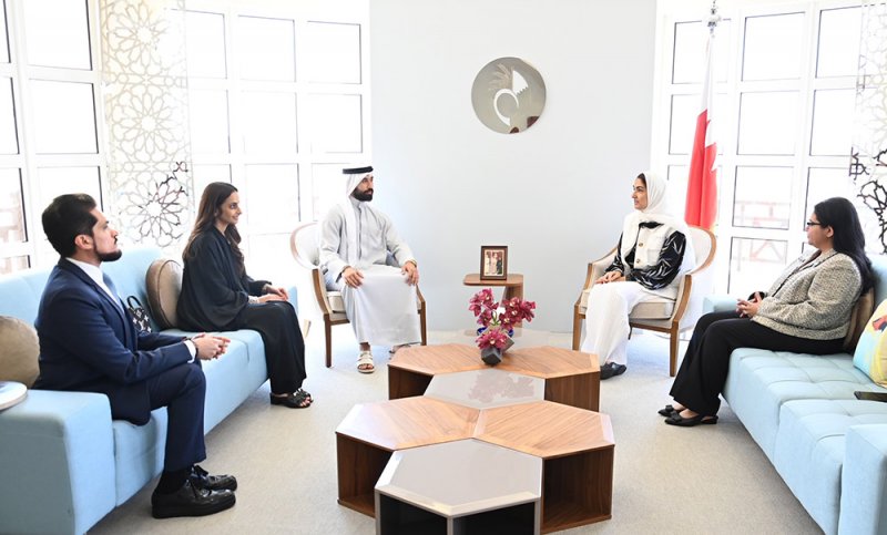 الأنصاري تستقبل الأمين العام للجنة الأولمبية البحرينية