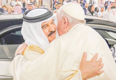 الملك المعظم: ندعو لوقف الحرب الروسية الأوكرانية... وأتباع الديانات المختلفة في بلادنا تحت حمايتنا