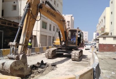 توفير الصرف الصحي لـ 280 عقارًا في سترة