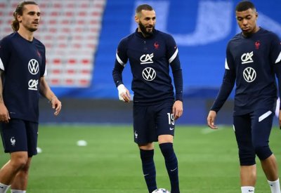 فرنسا في تحدي الحفاظ على كأس العالم..كلمة السر المثلث المخيف
