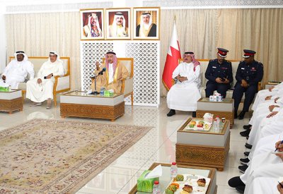 محافظ وأهالي المحرق يؤكدون على جهود جلالة الملك المعظم في نشر ثقافة التعايش الإنساني