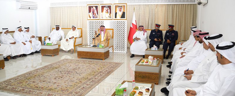 محافظ وأهالي المحرق يؤكدون على جهود جلالة الملك المعظم في نشر ثقافة التعايش الإنساني