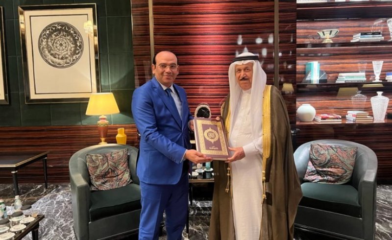 رئيس المجلس الأعلى للشؤون الإسلامية يلتقي وزير الشؤون الدينية التونسي
