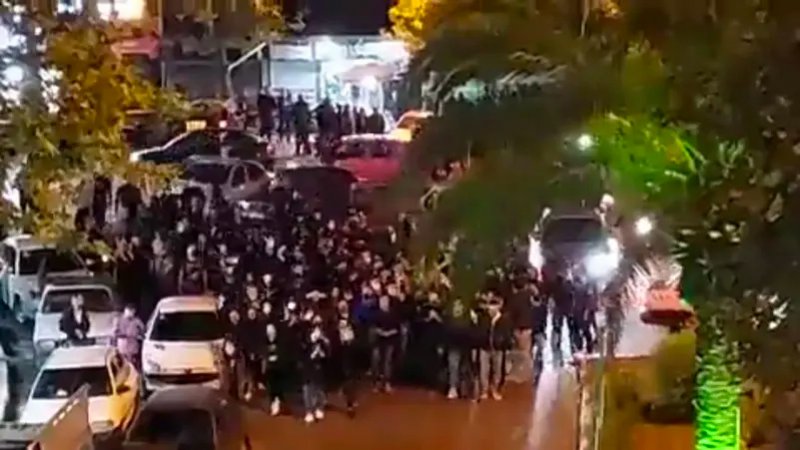 عدد قتلى احتجاجات إيران يرتفع لـ304.. وتهديدات تلاحق الصحفيين