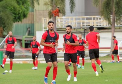 منتخب البحرين لكرة القدم يبدأ معسكر نوفمبر التدريبي بقيادة سوزا