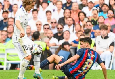 بيدري: أردت ريال مدريد.. ولا يمكن رفضه لعظمته