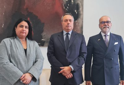 الأمين العام لمجلس التعليم العالي تلتقي نائب المدير العام للشؤون الدبلوماسية والثقافية لدى الخارجية الإيطالية