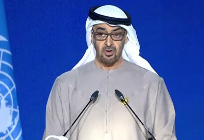 محمد بن زايد يؤكد مواصلة العمل لخفض الانبعاثات بقطاع الطاقة