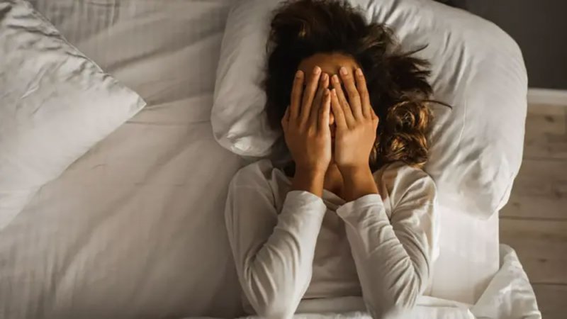 لماذا تشعر بالتعب رغم الحصول على قسط كافٍ من النوم؟