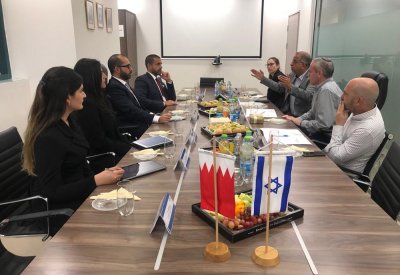 المؤيد يجتمع مع وزير الثقافة والرياضة الإسرائيلي ويبحث معه التعاون المشترك 