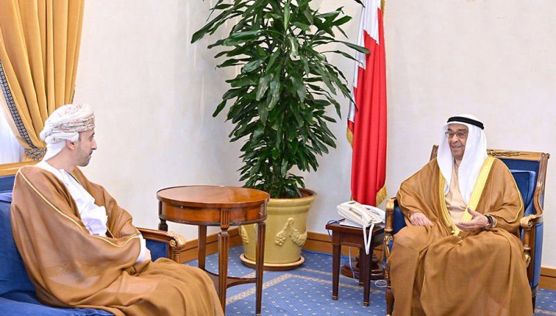 سمو الشيخ محمد بن مبارك آل خليفة يستقبل سفير سلطنة عمان لدى مملكة البحرين